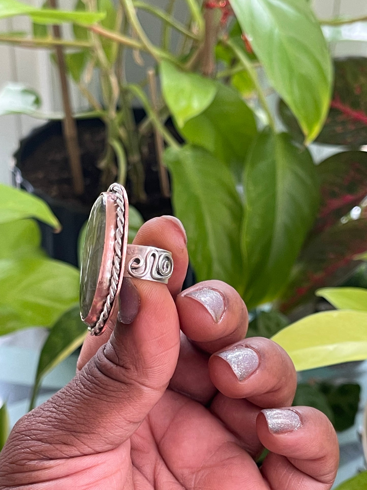 Prehnite Statement Ring