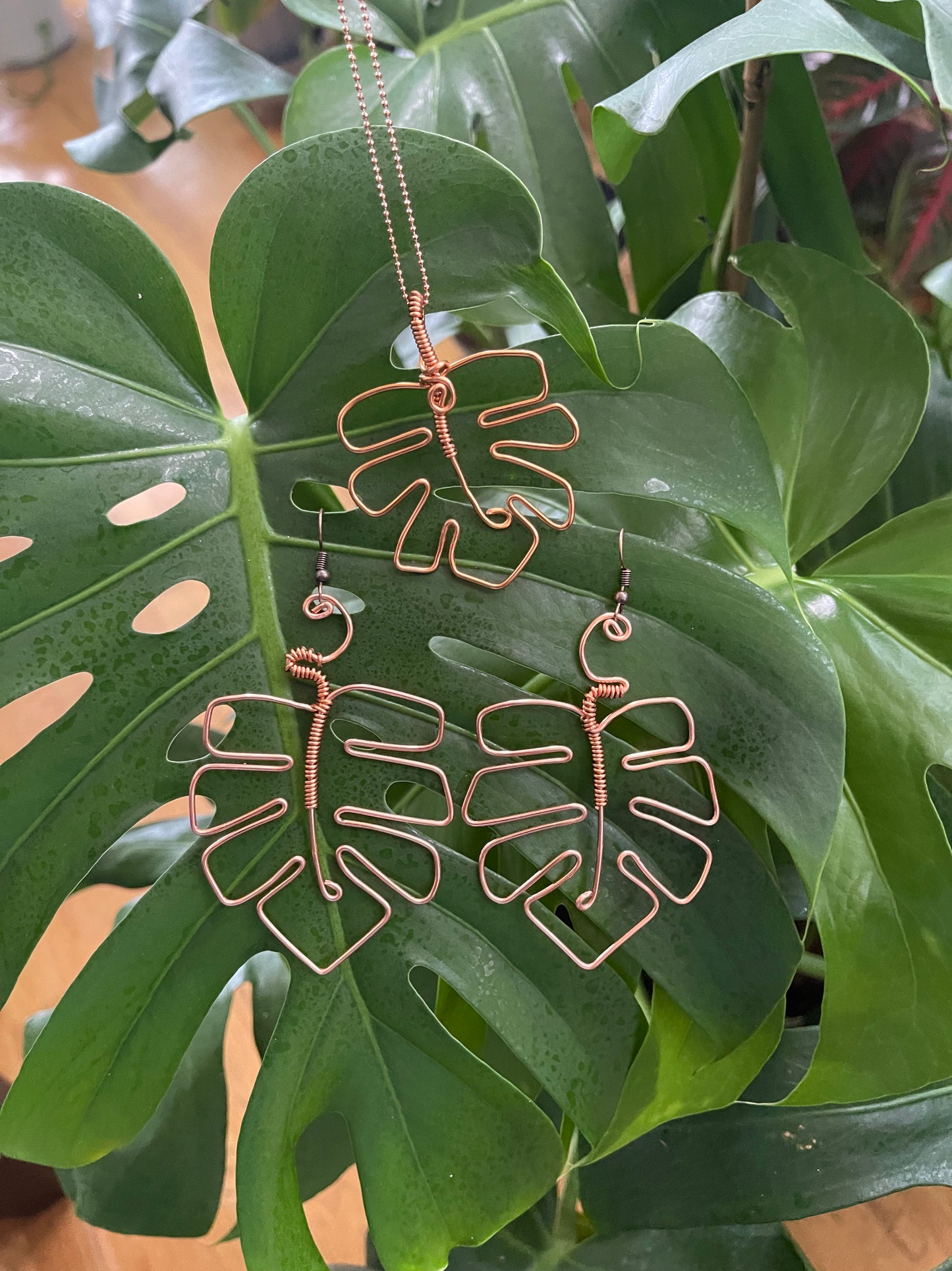 Monstera Leaf Pendant