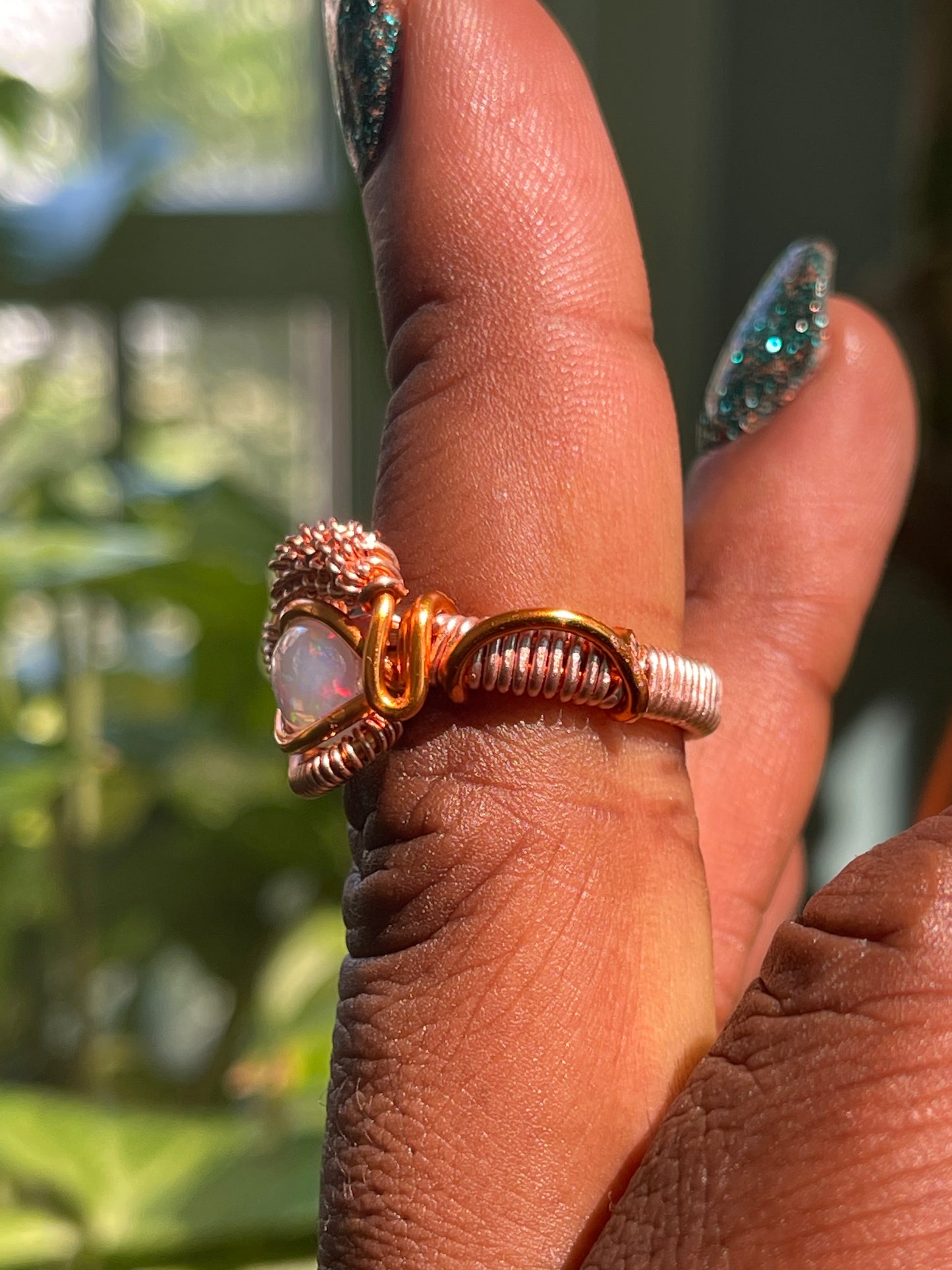 Balance Welo Opal Ring